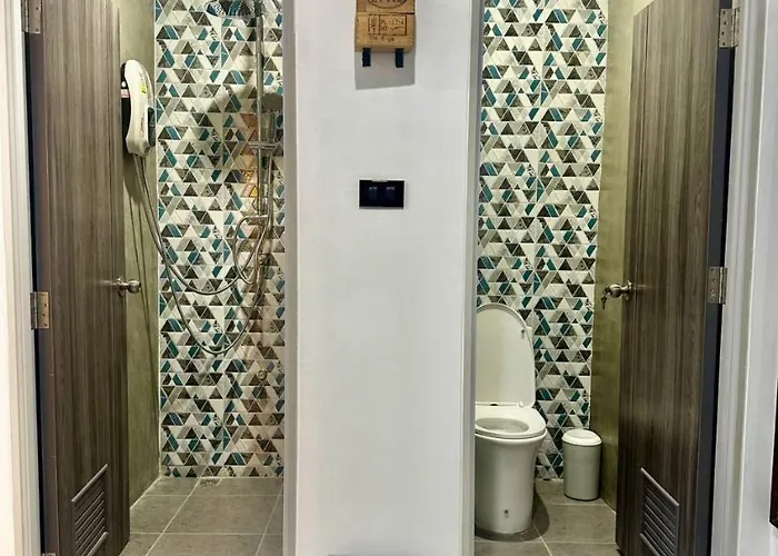 9 Mins To Bts Bunker Bed Private Share Bath 호스텔